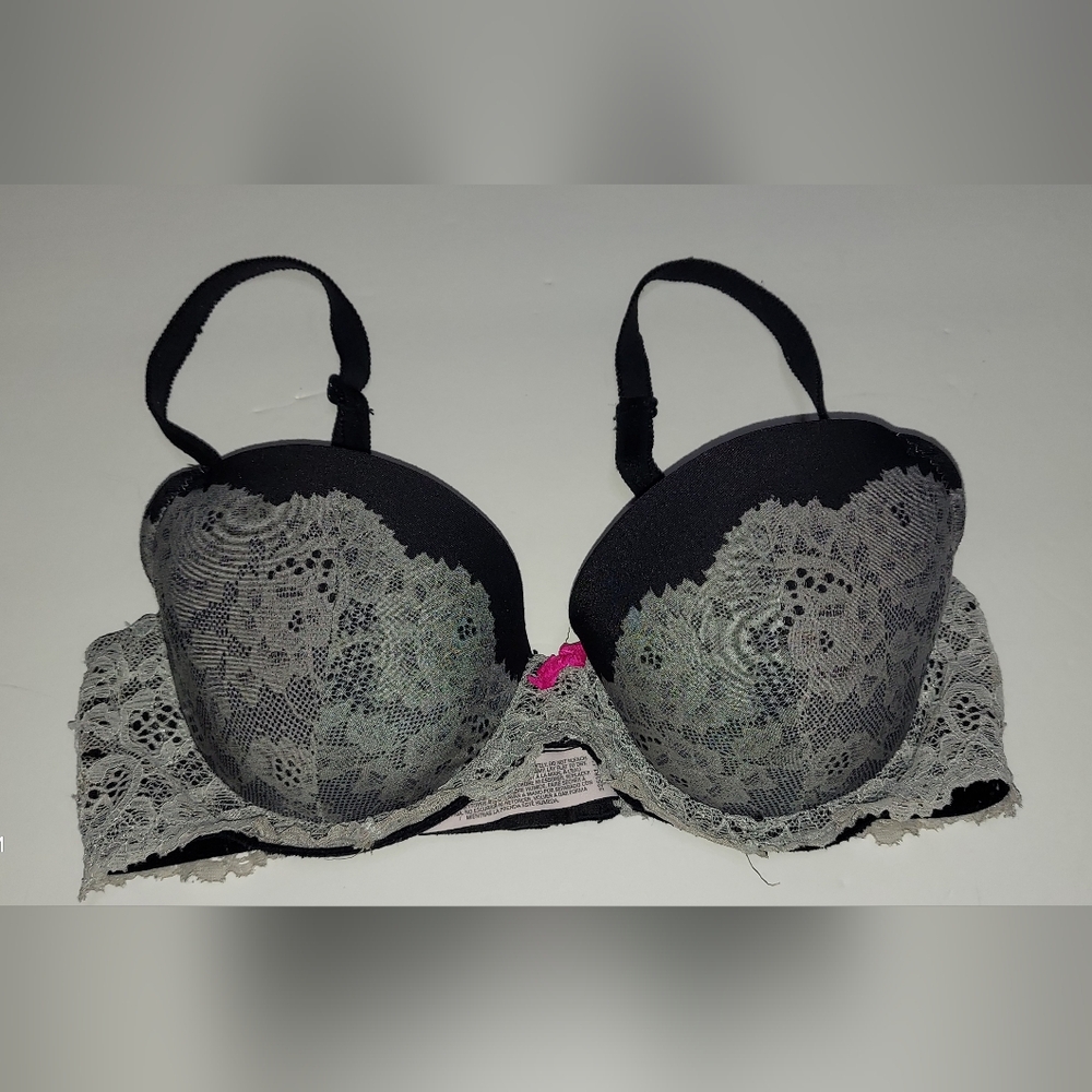 (4 for $20)  VS DREAM ANGELS Lace Lightly Lined Classic Demi Bra Size 32C